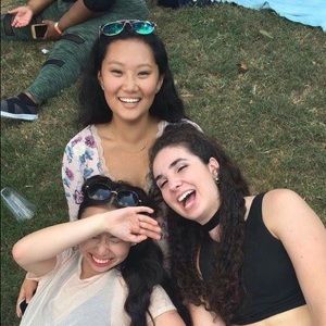 Meet your Posher, Dona